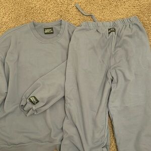 Daily Drills Mist Blue Sweat Set